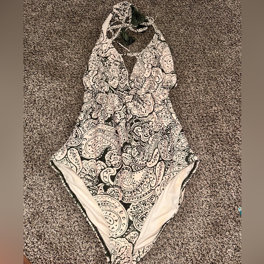 Vince Camuto Cream and Black Paisley Swimsuit